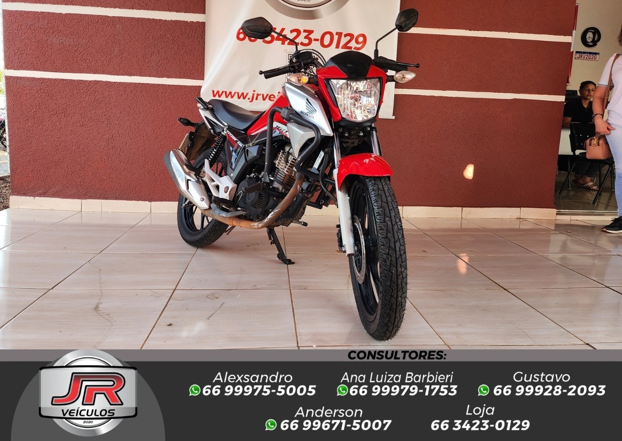 Veículo disponível na JR Veículos